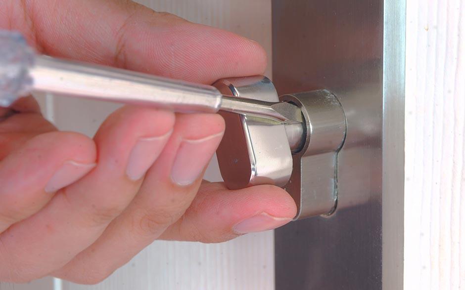  ouverture porte blindée Vak Marignane